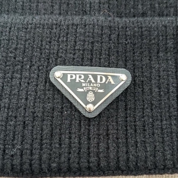 New black Prada beanie never worn one size - Picture 3 of 4